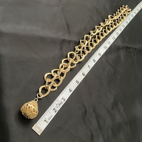 Vintage Sarah Coventry gold chain necklace with pendant light signs of wear EVC - Picture 5 of 5